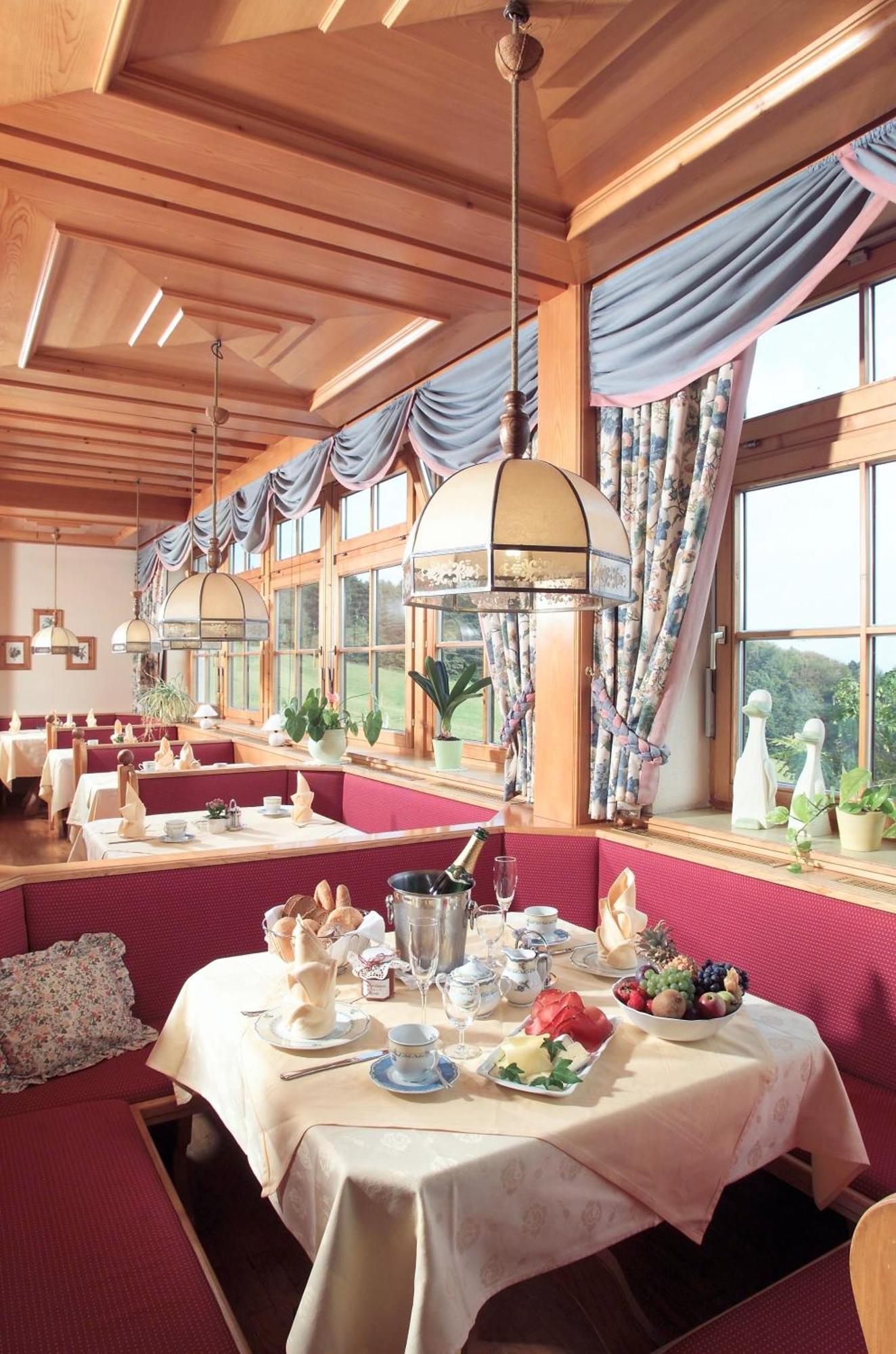 Wienerwaldhof Rieger 4* Tullnerbach-Lawies